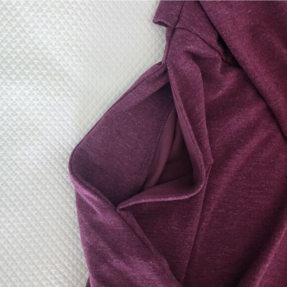 Betabrand one side pocket blouse body sculpture tummy - Picture 10 of 12